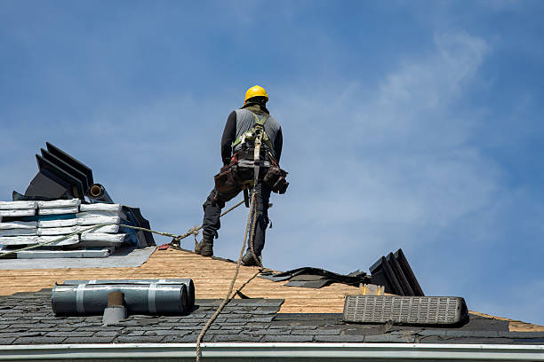 Professional Gutter Installation technician working in Stockholm, NJ